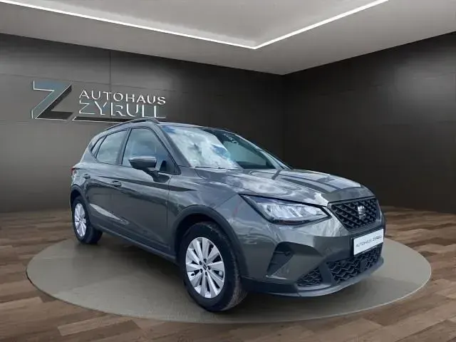 Gebraucht Seat Arona Style 116 PS (85 kW) 2024 Grau SUV