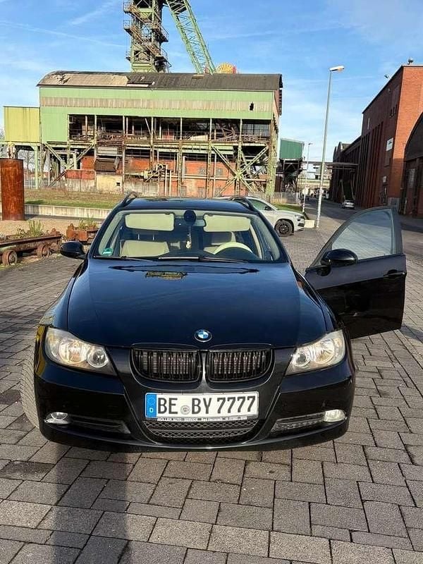 Gebraucht BMW 320 163 PS (119 kW) 2009 Limousine