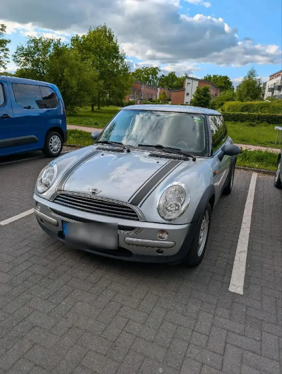 Gebraucht Mini ONE 90 PS (66 kW) 2002 Silber Kleinwagen