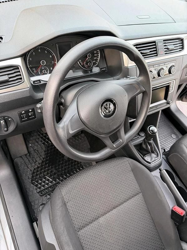 Gebraucht VW Caddy 136 PS (100 kW) 2016 Grau Van / Kleinbus