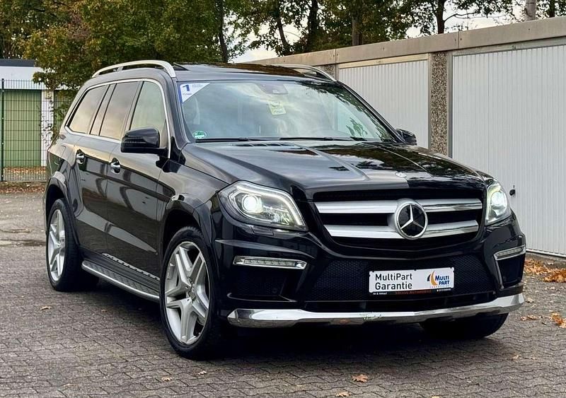 Schwarz Gebraucht 2015 Mercedes GL350 AMG SUV | 31.900 € (Fairer Preis) - Bild 1/3