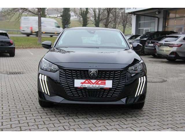 Gebraucht Peugeot e-208 Style 100 kW (136 PS) 2025 Kleinwagen