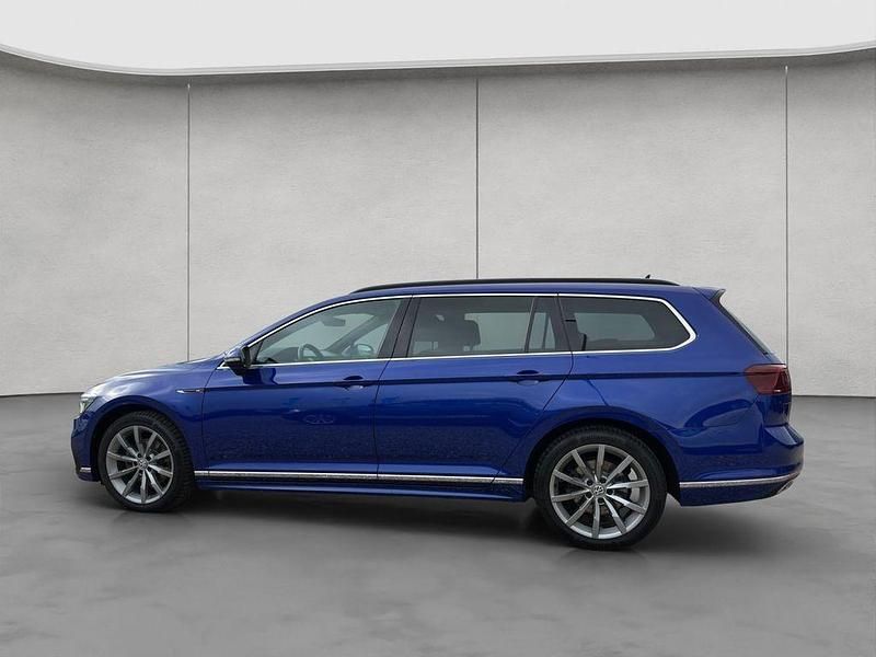 Gebraucht VW Passat Business 150 PS (110 kW) 2020 Blau Kombi