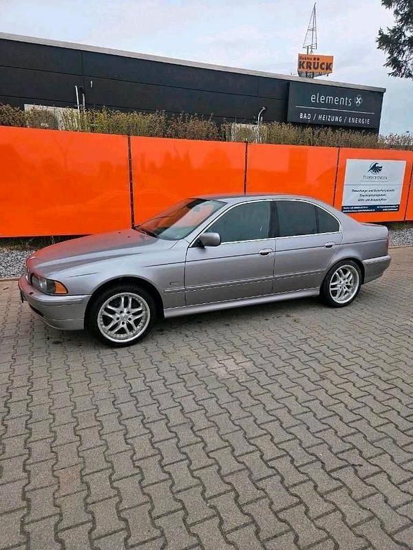 Second-hand BMW 525 192 CP (141 kW) 2000 Argintiu Berlinǎ