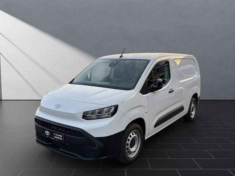 Weiß Gebraucht 2024 Toyota Proace City City Van | 24.950 € - Bild 1/4