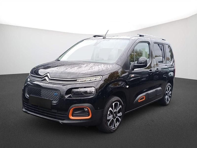 Lackierung schwarz perla nera/typ aussenverkleidung metalliclackierung Gebraucht 2022 Citroën Berlingo Shine Van / Kleinbus | 20.980 € (Guter Preis) - Bild 1/4