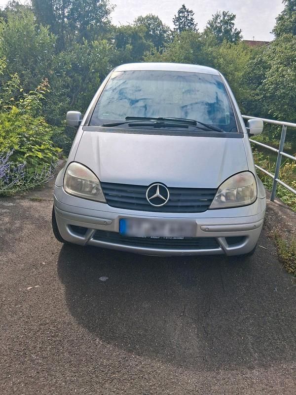 Silber Gebraucht 2003 Mercedes Vaneo Van / Kleinbus | 4.300 € - Bild 1/4