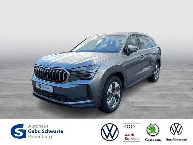 Graphitegrau metallic Gebraucht 2024 Skoda Kodiaq Selection SUV | 44.880 € (Guter Preis) - Bild 1/4