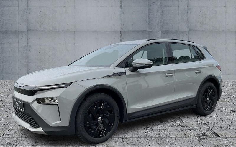 Grau Gebraucht 2025 Skoda Elroq Tour SUV | 31.170 € (Guter Preis) - Bild 1/4