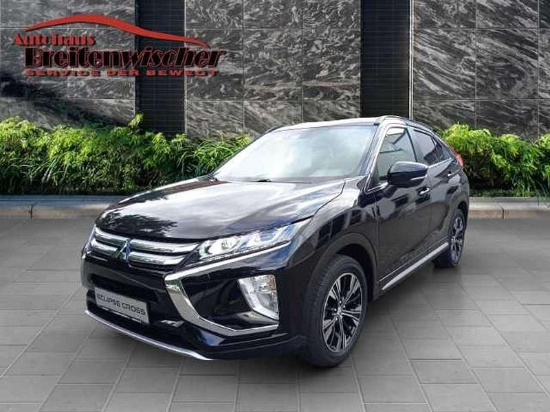 Pantherschwarz Gebraucht 2020 Mitsubishi Eclipse Cross Spirit+ SUV | 18.490 € (Fairer Preis) - Bild 1/4