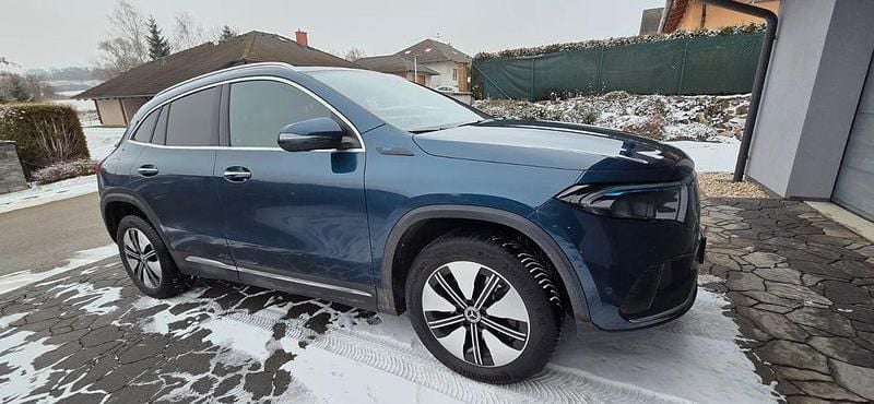 Gebraucht Mercedes EQA250 139 kW (190 PS) 2021 Blau SUV
