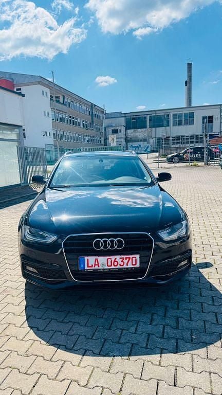 Second-hand Audi A4 Ambiente 150 CP (110 kW) 2014 Negru Break
