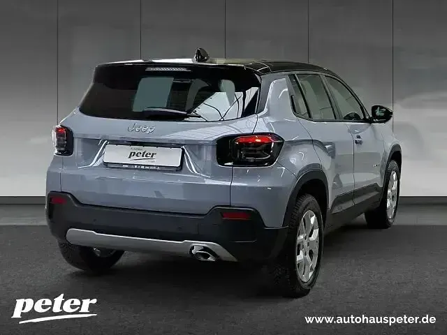 Neu Jeep Avenger Altitude 110 PS (80 kW) 2025 Grau SUV