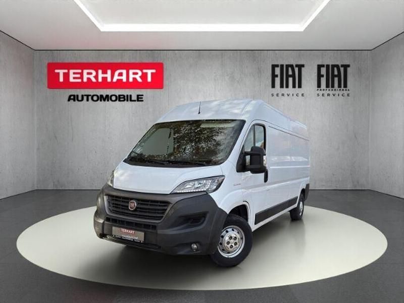 Weiss Gebraucht 2020 Fiat Ducato Van | 19.025 € (Fairer Preis) - Bild 1/4