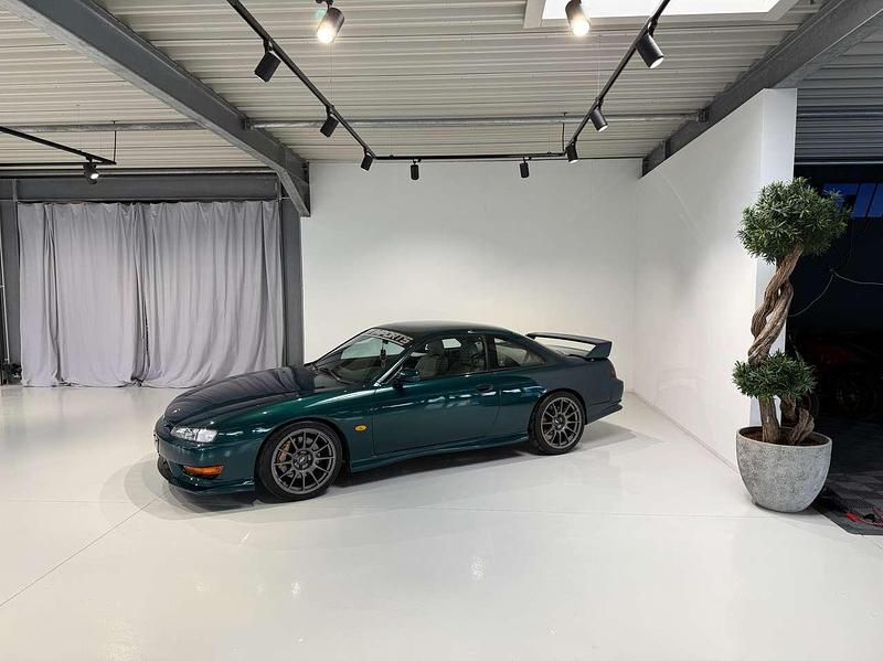 Racing green Gebraucht 1998 Nissan 200 SX S Coupé | 29.900 € - Bild 1/4
