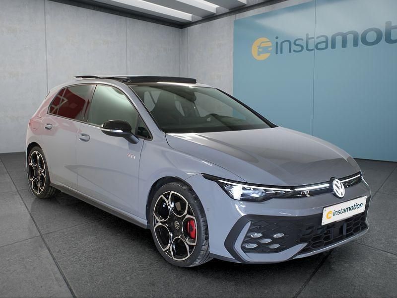 Grau Gebraucht 2025 VW Golf VIII GTI Kleinwagen | 37.980 € (Guter Preis) - Bild 1/4