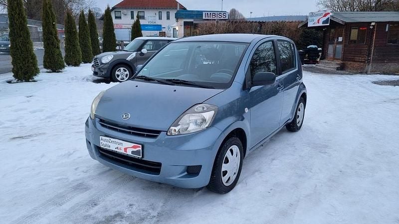Gebraucht Daihatsu Sirion 91 PS (66 kW) 2008 Grau Kleinwagen