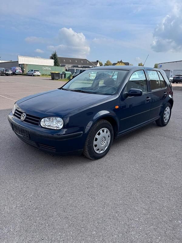 Blau Gebraucht 1998 VW Golf IV Limousine | 1.980 € (Fairer Preis) - Bild 1/4