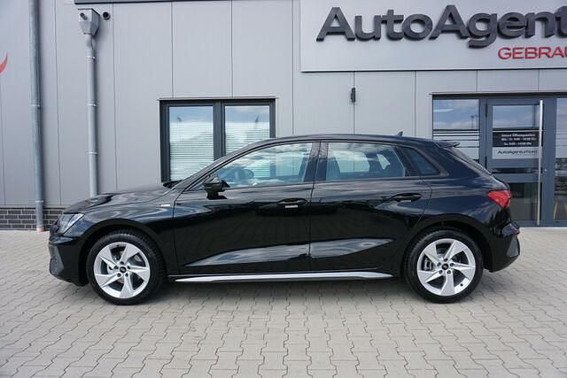 Gebraucht Audi A3 S-Line 150 PS (110 kW) 2022 Mythosschwarz metallic Kleinwagen
