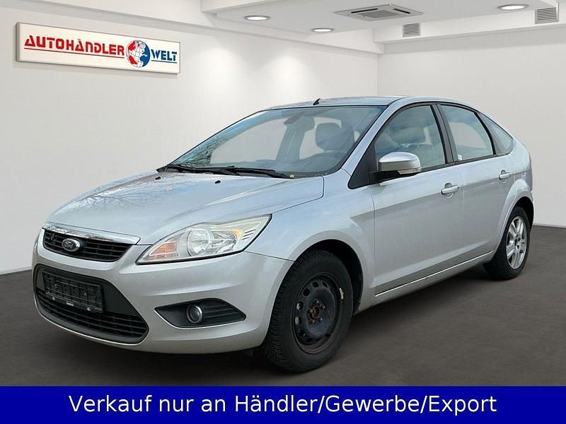 Silber Gebraucht 2009 Ford Focus Style Limousine | 1.999 € (Superpreis) - Bild 1/3