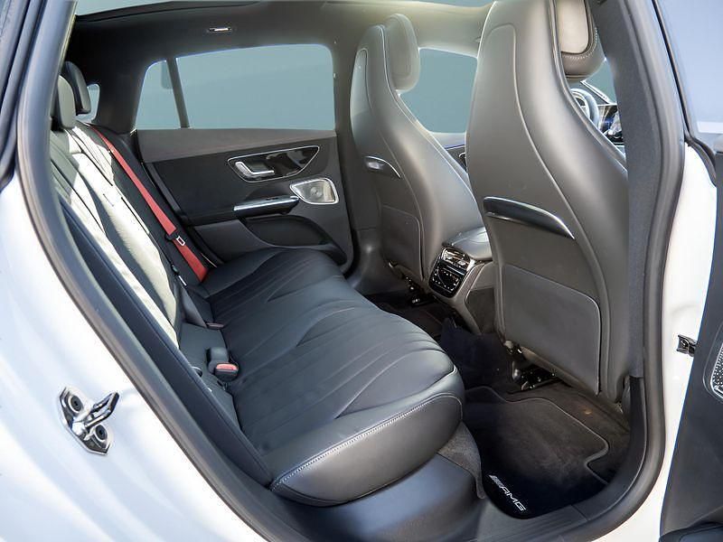 Gebraucht Mercedes EQE350 214 kW (292 PS) 2025 Weiß Limousine