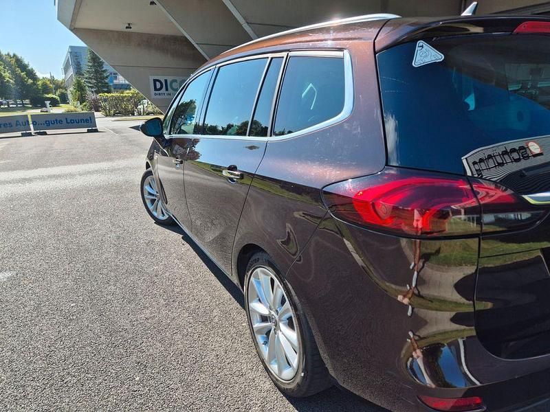 Gebraucht Opel Zafira Tourer Active 140 PS (102 kW) 2012 Braun Van / Kleinbus