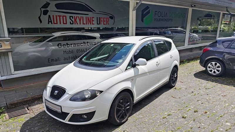 Weiß Gebraucht 2014 Seat Altea I-Tech Van / Kleinbus | 6.300 € (Fairer Preis) - Bild 1/4