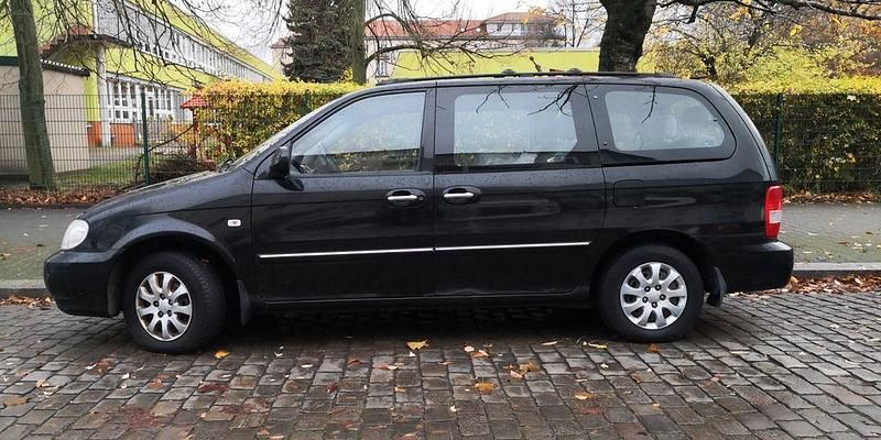Gebraucht Kia Carnival 150 PS (110 kW) 2005 Schwarz Van / Kleinbus