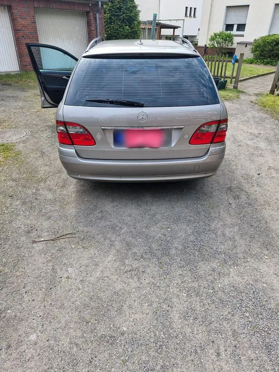 Gebraucht Mercedes E220 Avantgarde 170 PS (125 kW) 2007 Limousine