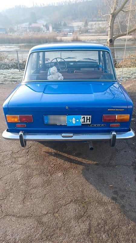 Second-hand Lada 2101 60 CP (44 kW) 1977 Albastru Berlinǎ