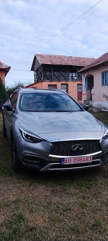 Silber Gebraucht 2019 Infiniti QX30 Luxe SUV | 15.250 € - Bild 1/4
