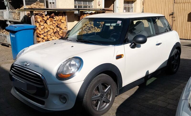 Weiß Gebraucht 2017 Mini One D Kleinwagen | 6.500 € (Superpreis) - Bild 1/4