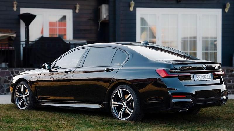 Gebraucht BMW 745e Performance 286 PS (210 kW) 2021 Schwarz Limousine