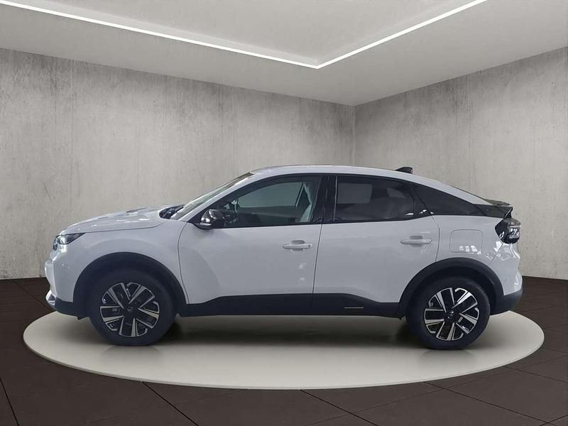 Neu Citroën C4 145 PS (106 kW) 2025 Okenit weiß metallic lackierun SUV