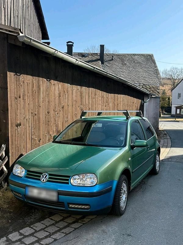 Gebraucht VW Golf IV 101 PS (74 kW) 2002 Grün Kleinwagen