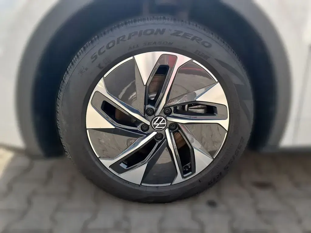 Gebraucht VW ID.5 Pure 125 kW (170 PS) 2025 Weiß SUV