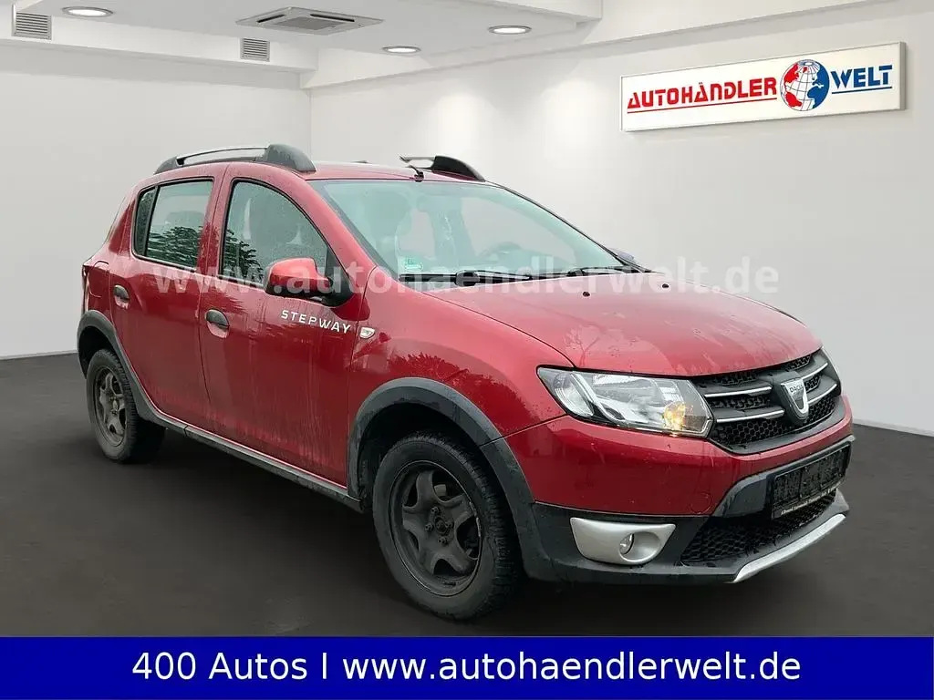 Gebraucht Dacia Sandero Stepway 90 PS (66 kW) 2015 Rot SUV