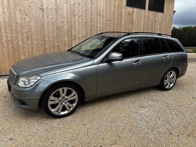 Second-hand Mercedes C180 156 CP (114 kW) 2007 Argintiu Break