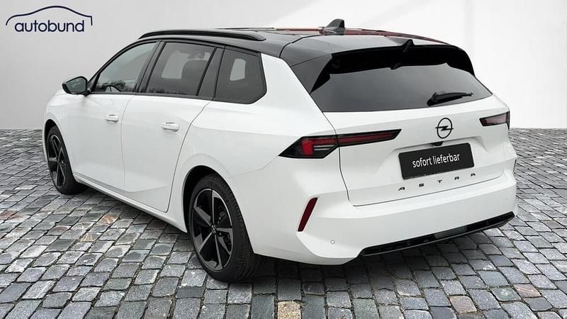 Neu Opel Astra 131 PS (96 kW) 2025 Weiß Kombi