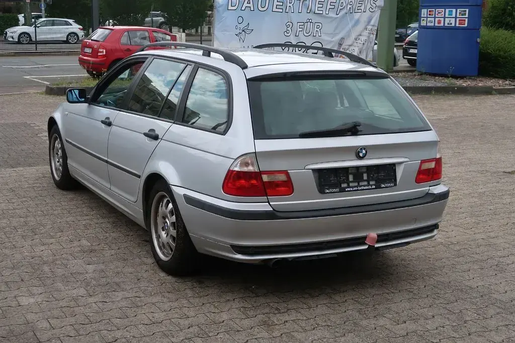 Gebraucht BMW 318 143 PS (105 kW) 2005 Silber Kombi