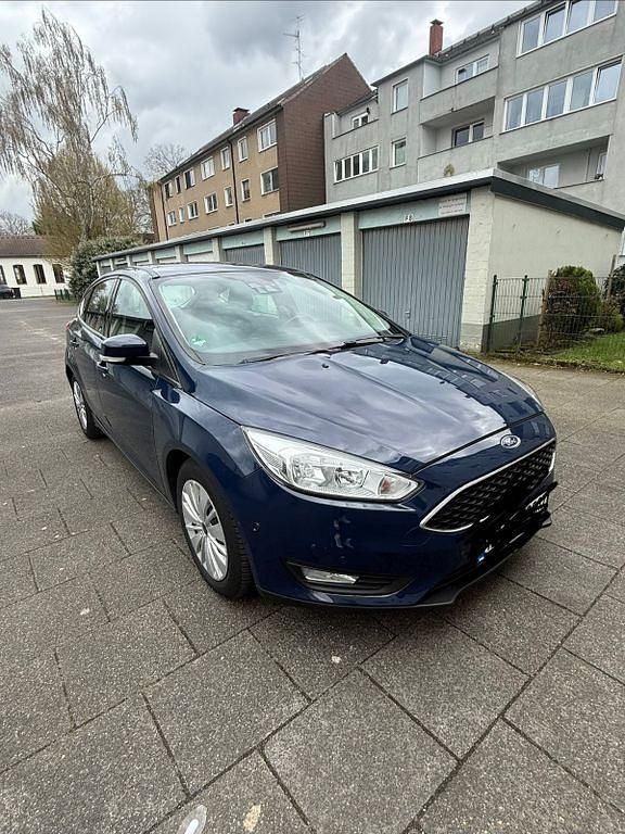 Gebraucht Ford Focus Trend 125 PS (91 kW) 2017 Limousine