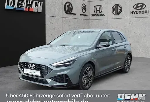 Neu Hyundai i30 N Line 150 PS (110 kW) 2026 Grau Limousine
