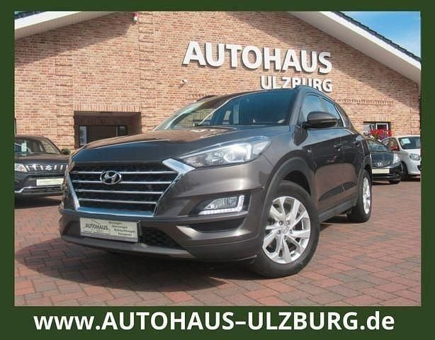 Grau Gebraucht 2019 Hyundai Tucson SUV | 18.900 € (Fairer Preis) - Bild 1/4
