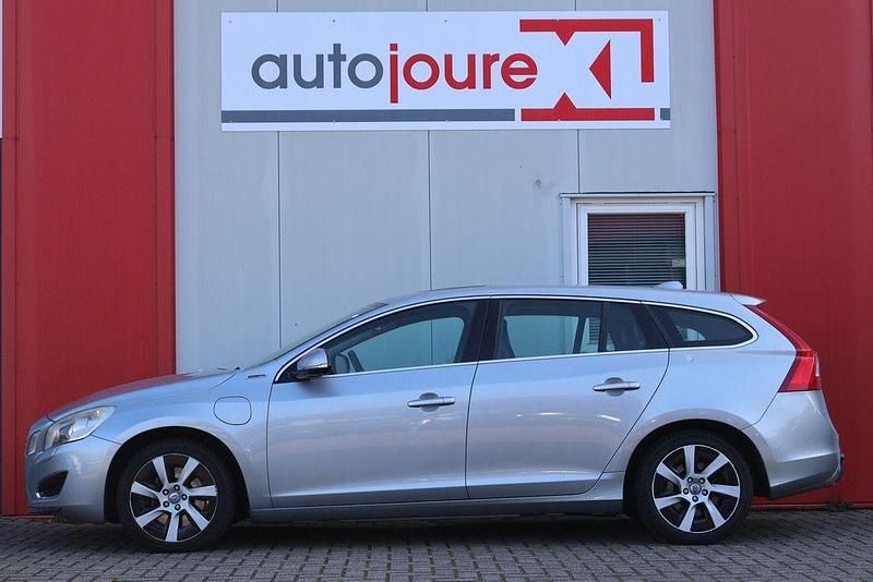 Gebraucht Volvo V60 215 PS (158 kW) 2013 Grau Kombi