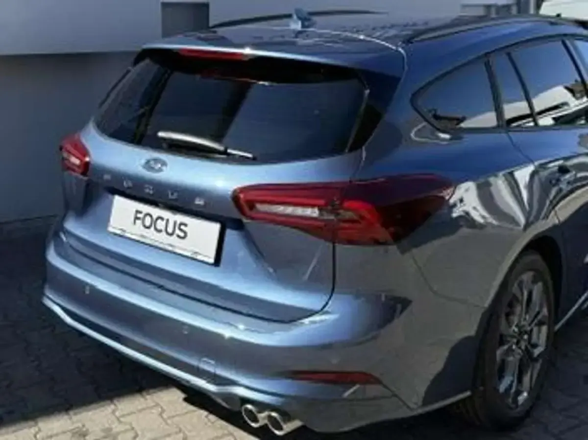 Neu Ford Focus ST-Line X 155 PS (114 kW) 2026 Chromablau metallic Kombi