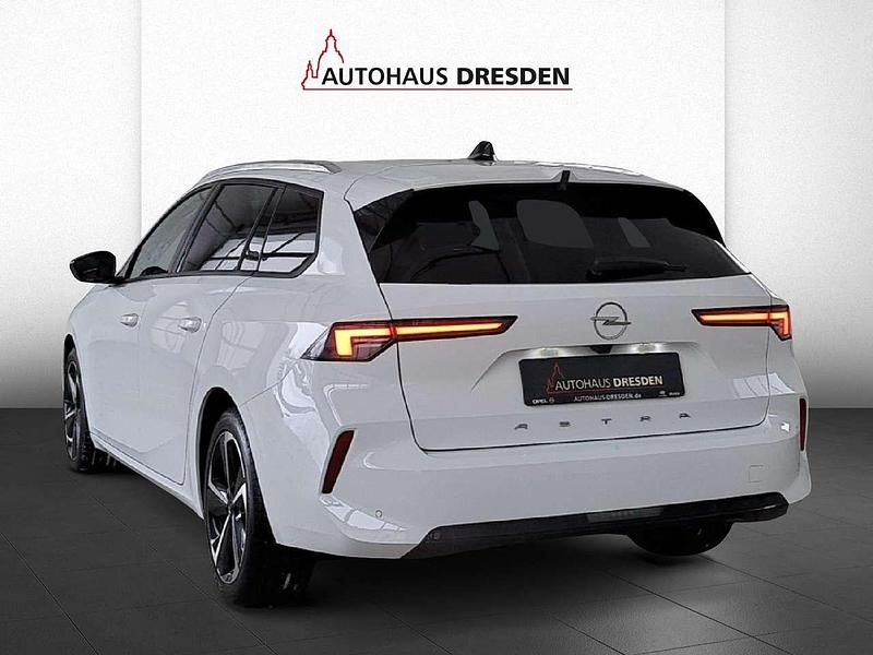 Gebraucht Opel Astra 131 PS (96 kW) 2023 Arktis weiss Kombi