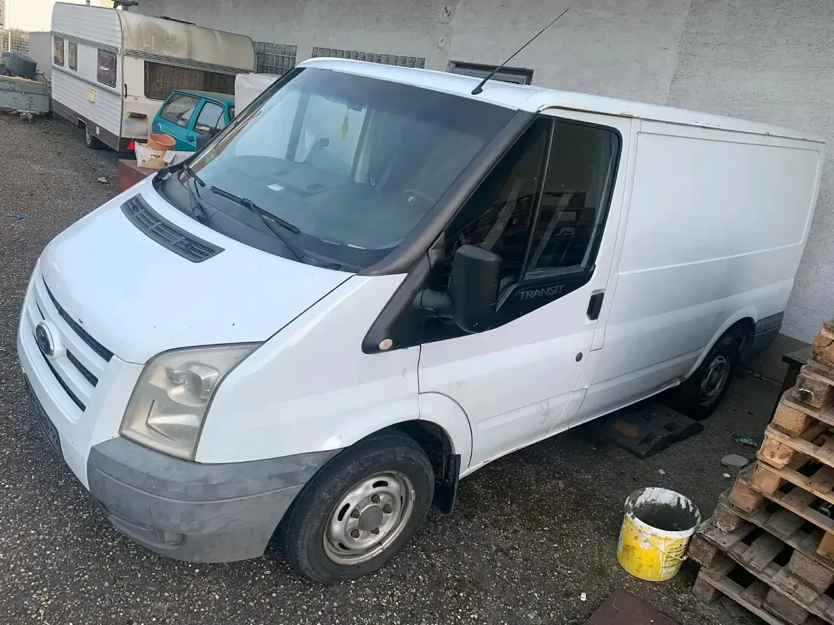 Gebraucht Ford Transit 85 PS (62 kW) 2008 Weiß Van / Kleinbus