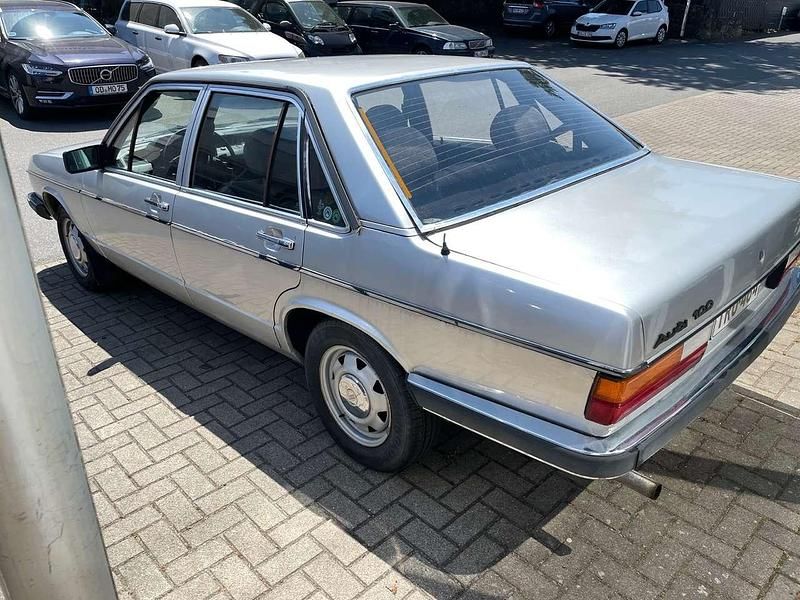 Gebraucht Audi 100 101 PS (74 kW) 1981 Silber Limousine