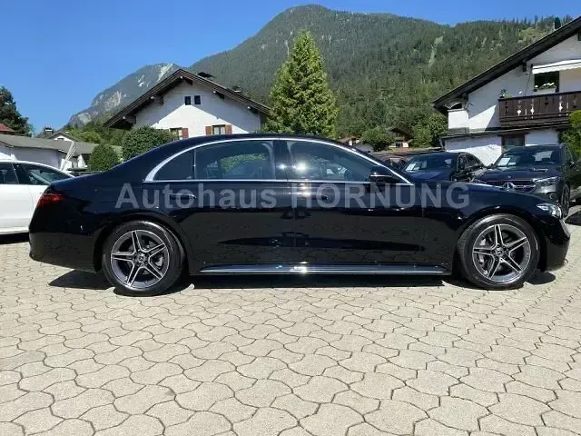 Gebraucht Mercedes S350 AMG 313 PS (230 kW) 2025 Metalliclack obsidianschwarz Limousine