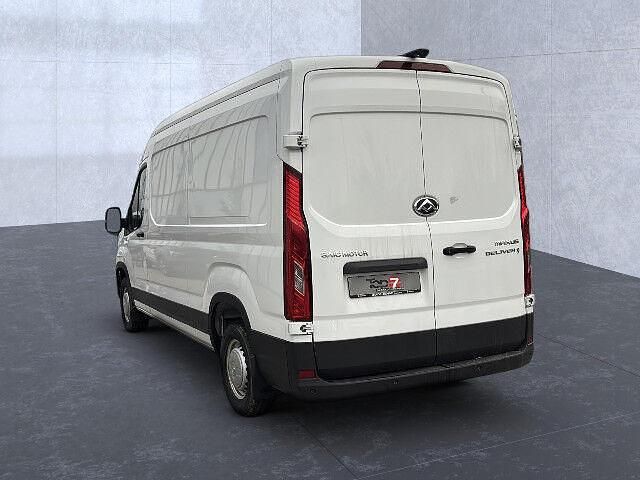 Neu Maxus V90 147 PS (108 kW) 2025 Weiß Van